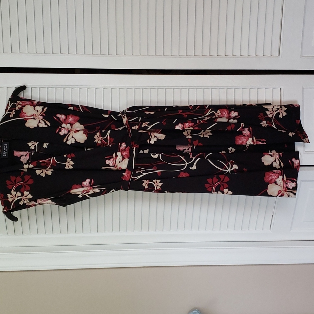 NY&CO Floral wrap dress